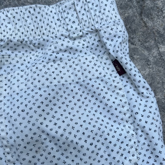 Tea Collection 100% Cotton Shorts 8 - Picture 4 of 5